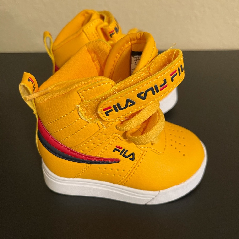 Fila - Infant Hard Bottom Sneaker